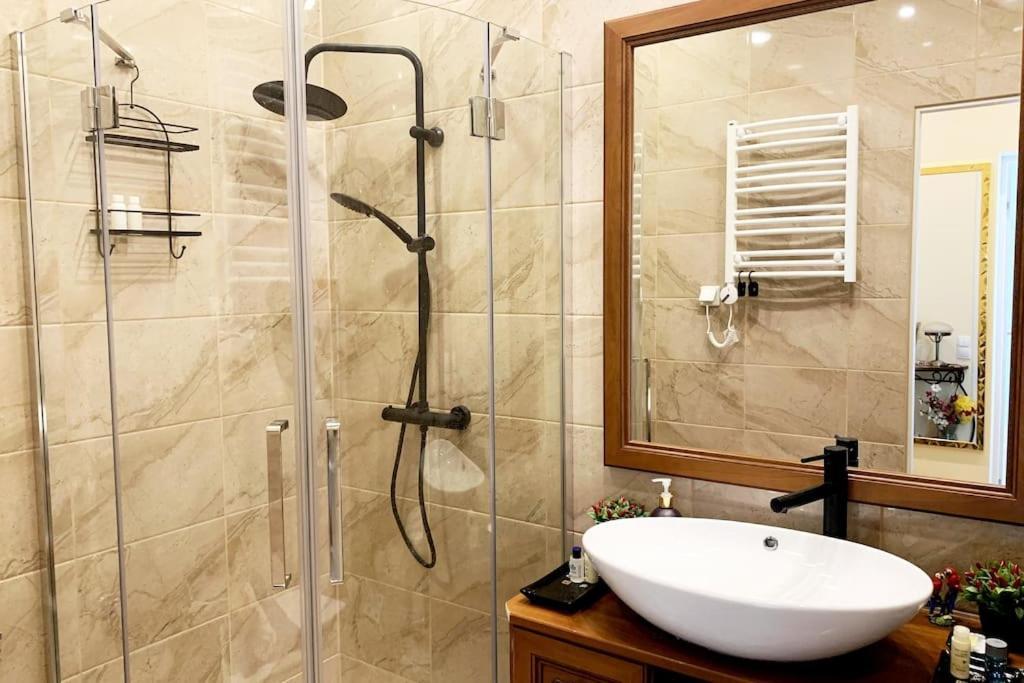 Cozy Apartment In A Historical Town Sillamae Luaran gambar